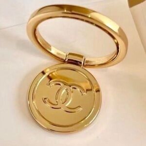 Chanel Beaute’ Phone Ring/Stand